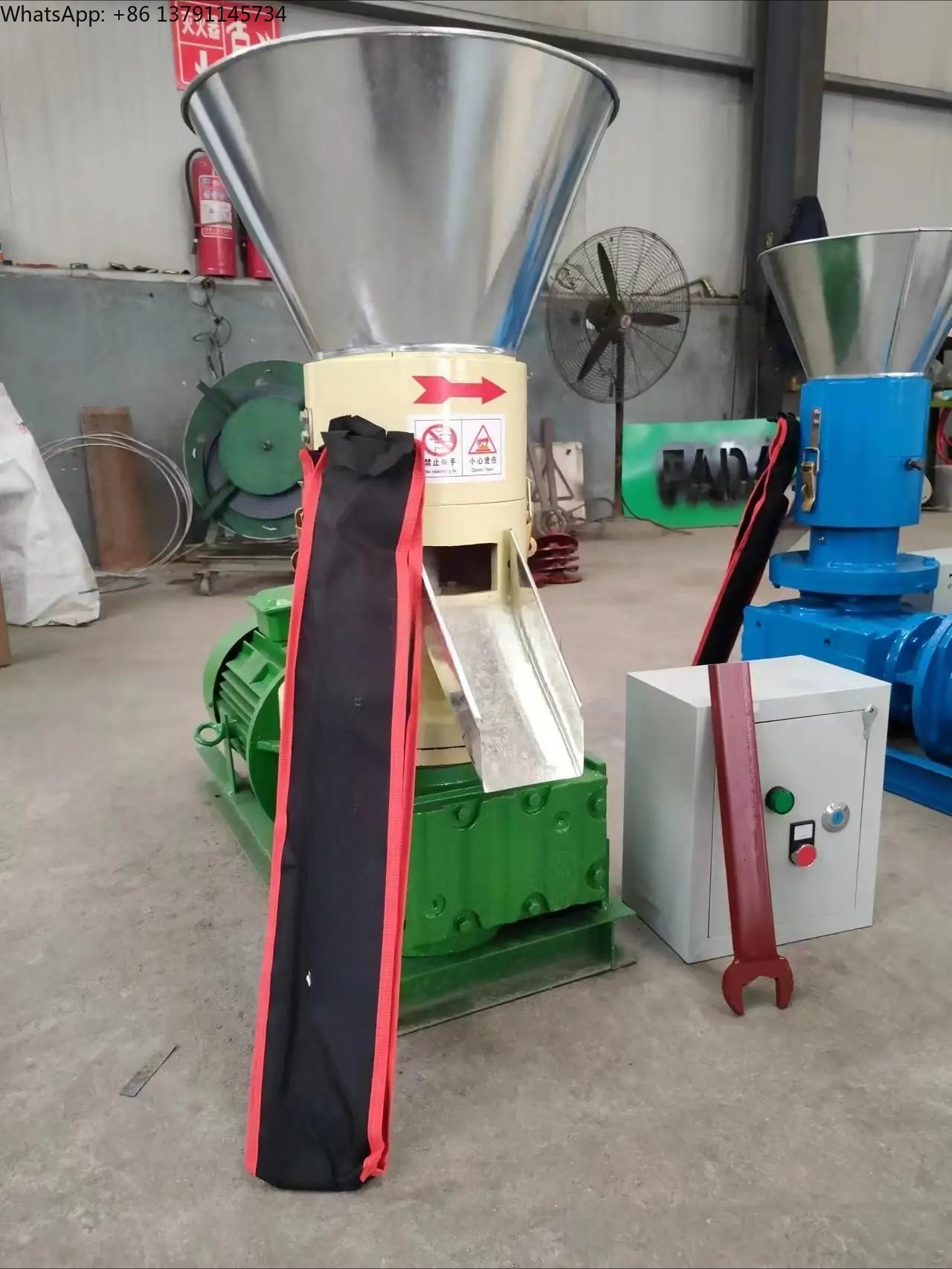Wood Pellet Making Machine - Machine à granulés de bois à